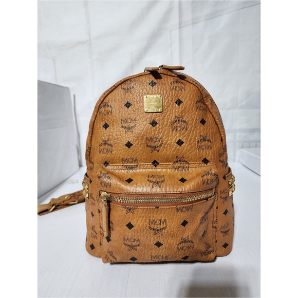 MCM Visetos Stark Medium Leather Backpack Brown - Picture 7 of 16